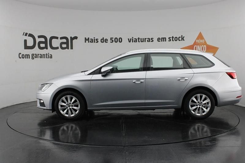 Usado Seat Leon ST 115 HP (84 kW) 2019 Cinzento Carrinha