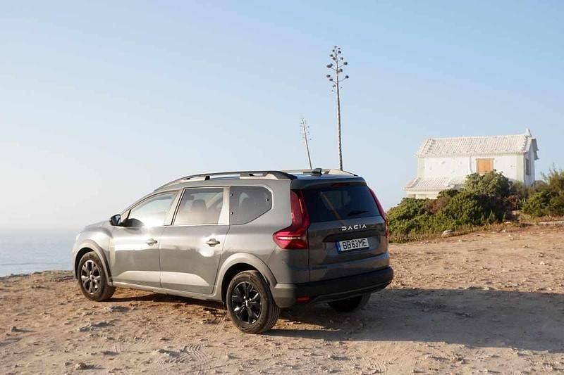 Antracite Usado 2023 Dacia Jogger | € 19.900 (Preço justo) - Imagem 1/4