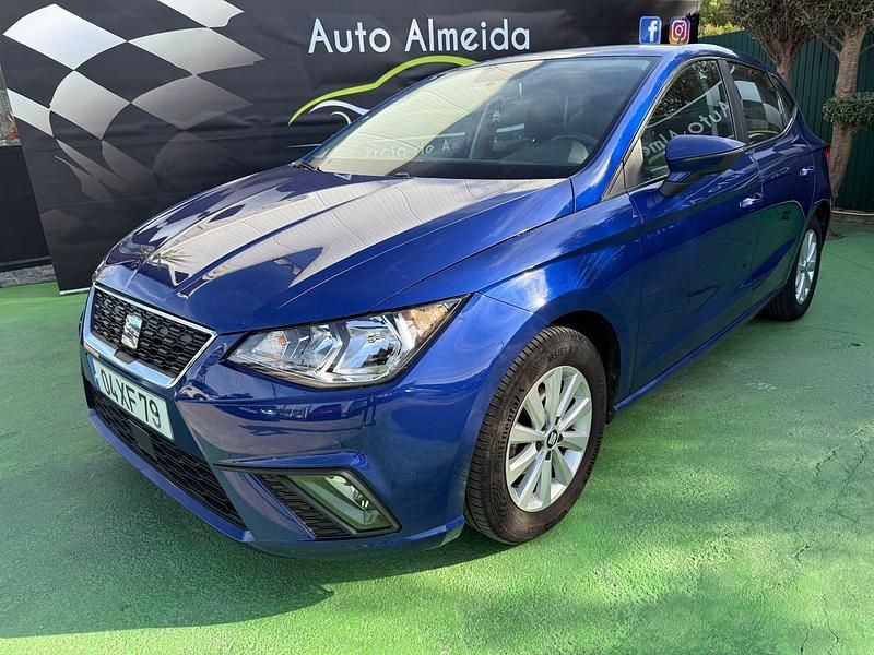 Usado Seat Ibiza Style 80 HP (58 kW) 2019 Azul Citadino