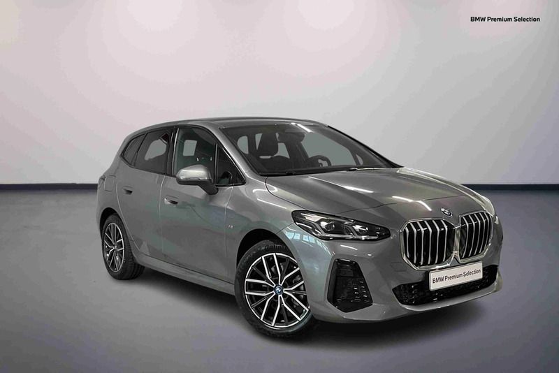 Cinzento Usado 2025 BMW 225 Comfort Edition Coupé | € 52.900 (Caro) - Imagem 1/4