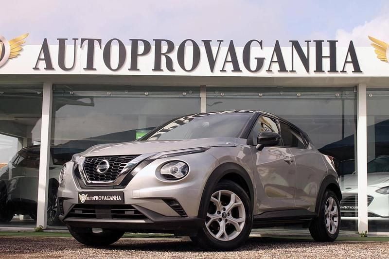 Usado Nissan Juke N-Connecta 114 HP (83 kW) 2021 Cinza SUV