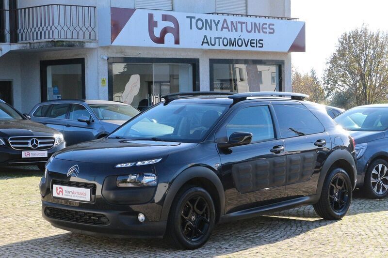 Preto Usado 2018 Citroën C4 Cactus Feel Citadino | € 10.900 (Preço justo) - Imagem 1/4