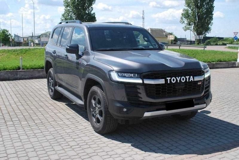 Usado Toyota Land Cruiser 309 HP (227 kW) 2024 Cinzento SUV