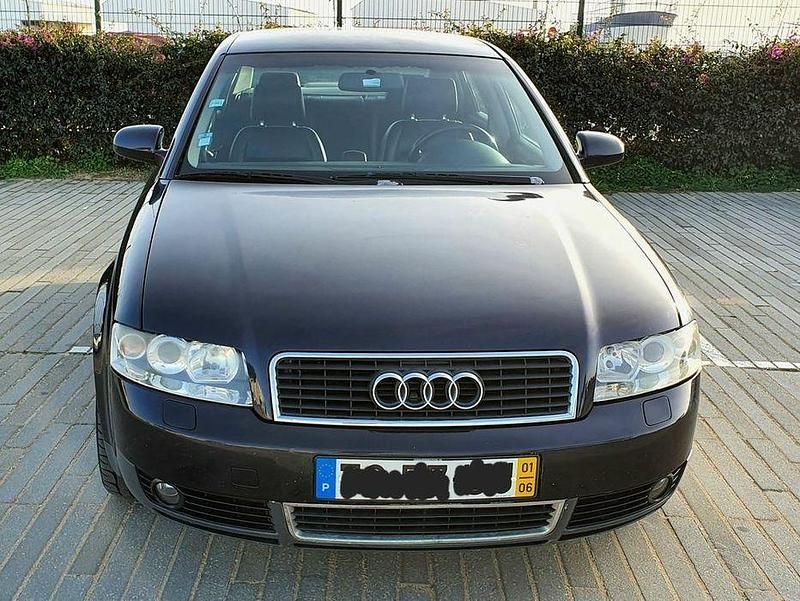 Usado 2001 Audi A4 Sedan | € 4.500 (Preço justo) - Imagem 1/4