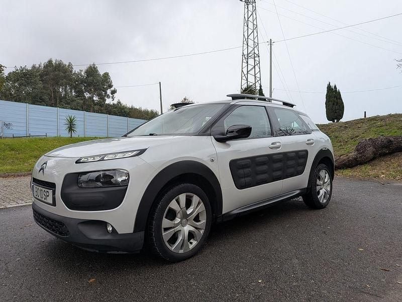 Usado 2016 Citroën C4 Cactus Citadino | € 10.700 (Preço justo) - Imagem 1/4