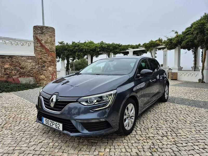 Cinzento Usado 2019 Renault Mégane IV LIMITED | € 17.900 (Preço justo) - Imagem 1/4