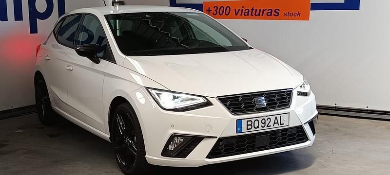 Usado Seat Ibiza 115 HP (84 kW) 2024 Branco Citadino