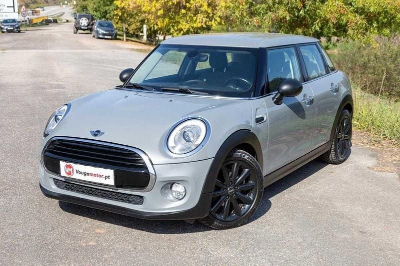 Cinzento Usado 2015 Mini ONE Citadino | € 13.500 (Preço justo) - Imagem 1/4