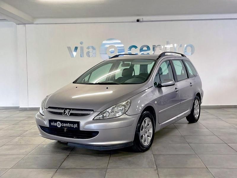 Cinzento Usado 2004 Peugeot 307 Carrinha | € 2.250 (Bom preço) - Imagem 1/4