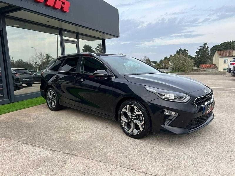 Usado Kia Ceed Sportswagon 120 HP (88 kW) 2019 Preto Carrinha