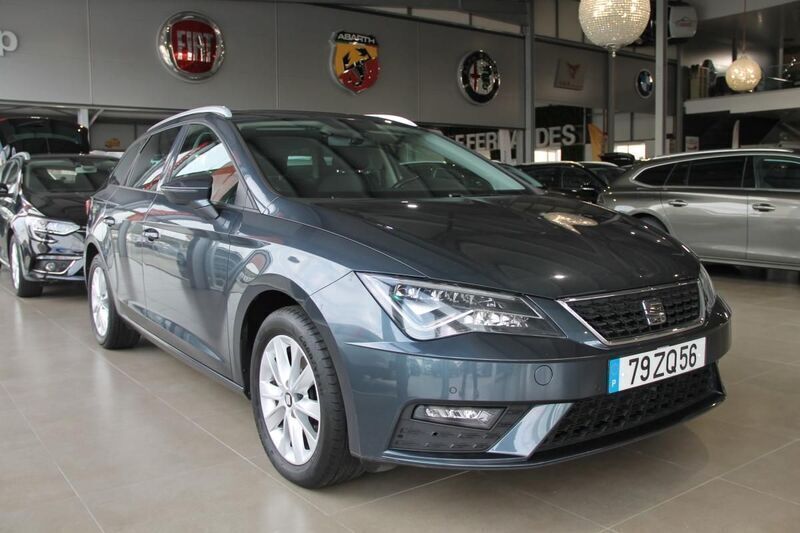 Usado Seat Leon ST 115 HP (84 kW) 2019 Antracite Carrinha