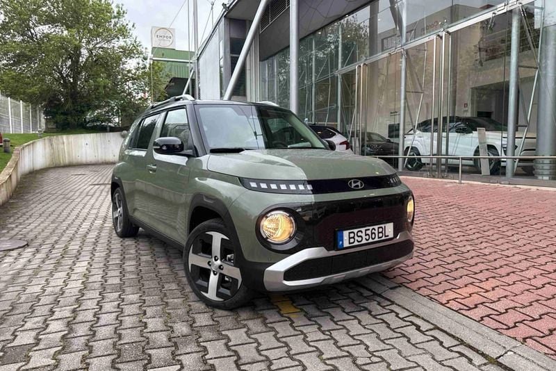 Verde Usado 2025 Hyundai Inster Style Citadino | € 29.750 - Imagem 1/4