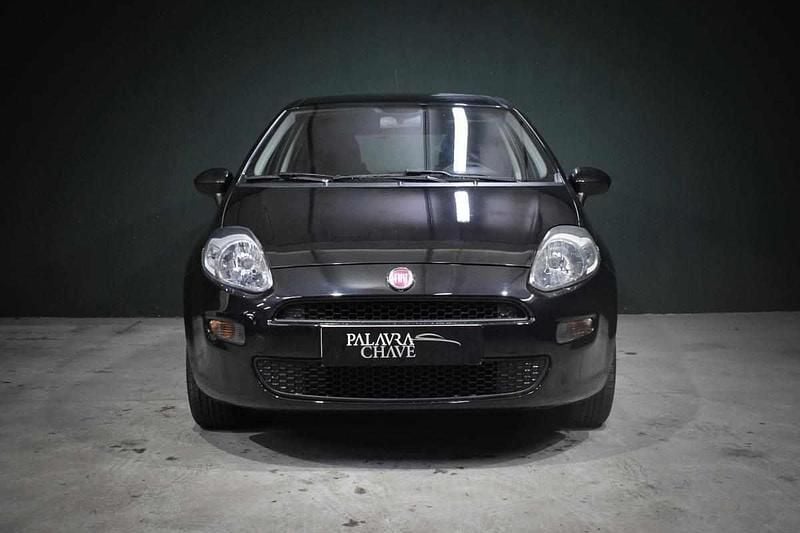 Usado Fiat Punto S 69 HP (50 kW) 2016 Preto Citadino