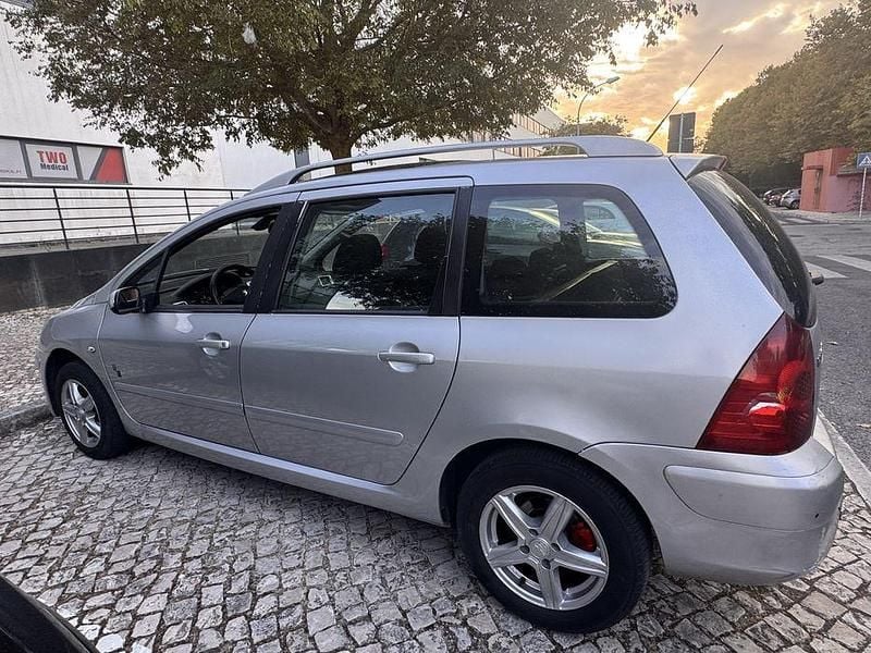 Usado 2006 Peugeot 307 Carrinha | € 2.100 - Imagem 1/4
