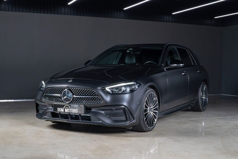 Cinza Usado 2021 Mercedes C300 AMG line Carrinha | € 41.900 (Preço justo) - Imagem 1/4