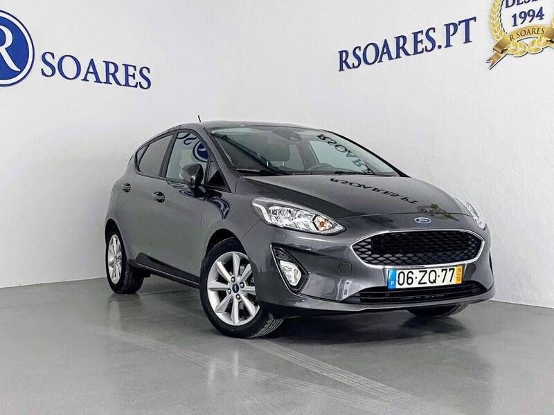 Cinza Usado 2019 Ford Fiesta Citadino | € 14.400 (Preço justo) - Imagem 1/4