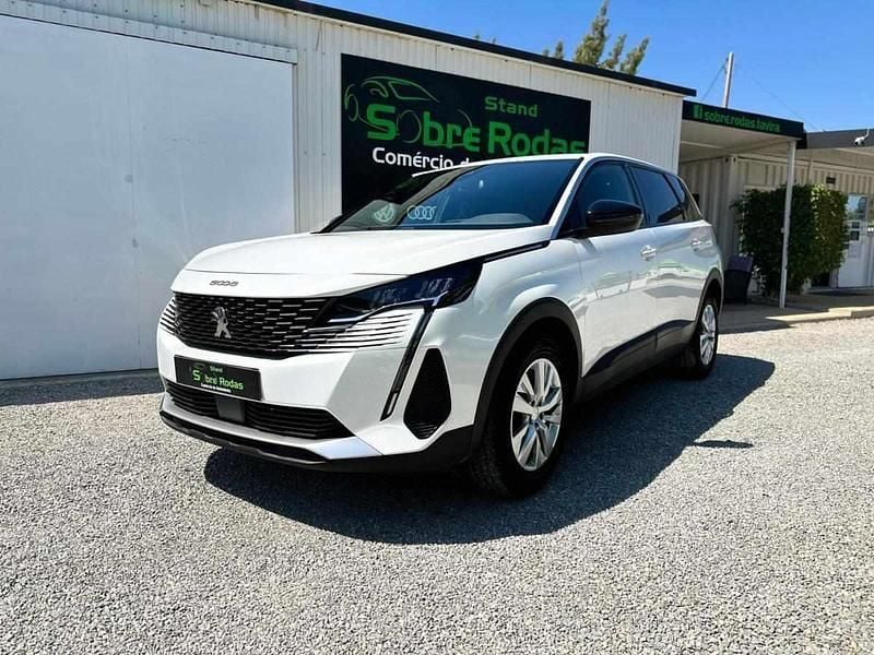 Branco Usado 2023 Peugeot 5008 Monovolume | € 31.900 (Preço justo) - Imagem 1/4