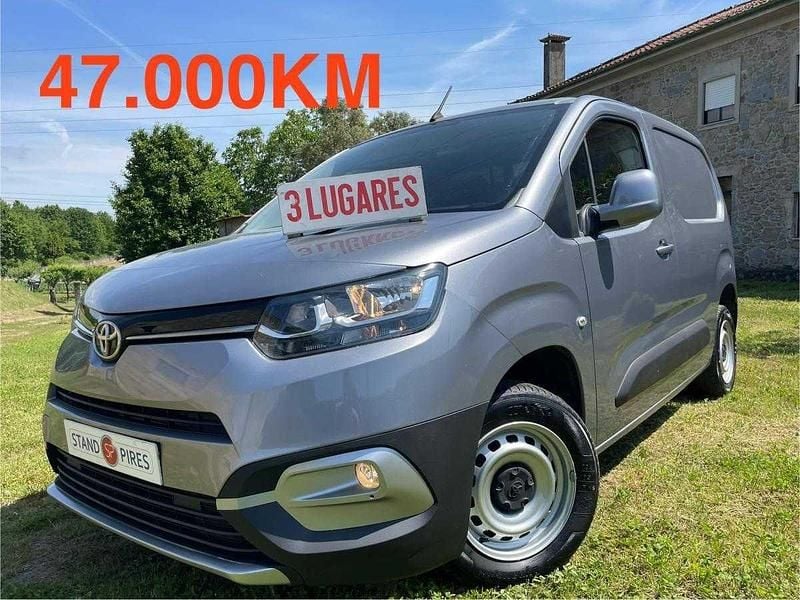 Cinzento Usado 2021 Toyota Proace Monovolume | € 14.999 (Bom preço) - Imagem 1/4