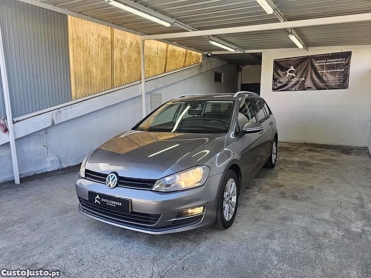 Usado VW Golf VII Edition 109 HP (80 kW) 2016 Cinza Carrinha