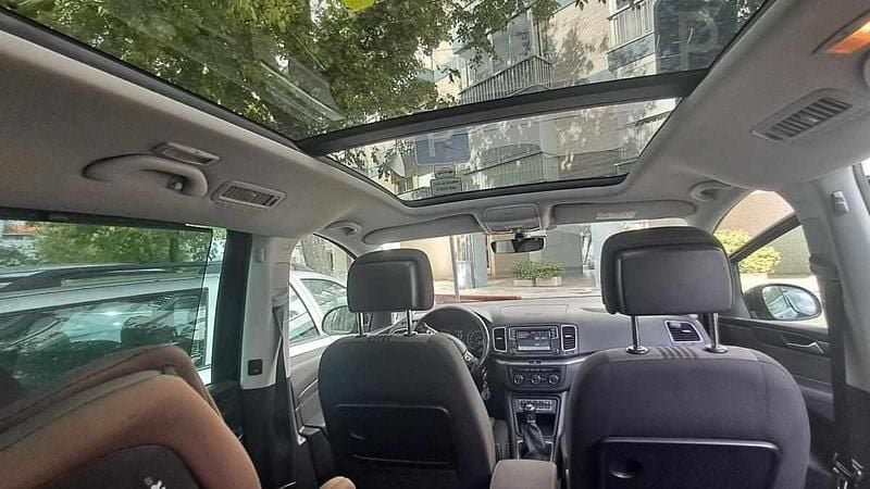 Preto Usado 2017 VW Sharan Monovolume | € 25.000 (Preço justo) - Imagem 1/4