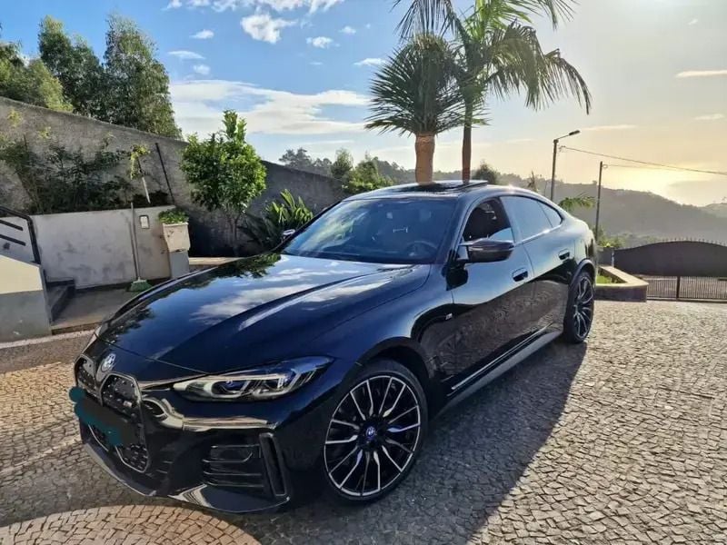 Preto Usado 2022 BMW i4 Sedan | € 70.950 - Imagem 1/1