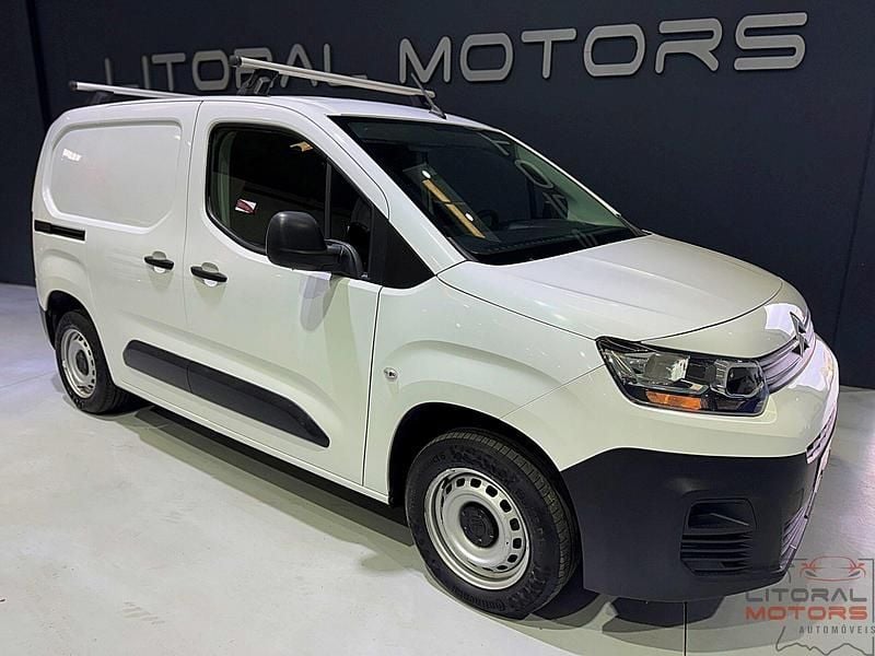 Branco Usado 2021 Citroën Berlingo Monovolume | € 13.500 (Preço justo) - Imagem 1/3