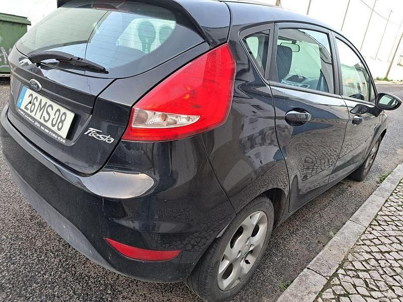 Usado Ford Fiesta 75 HP (55 kW) 2012 Citadino