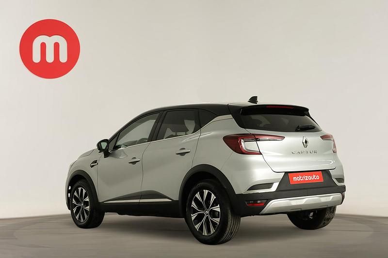 Usado Renault Captur Techno 100 HP (73 kW) 2024 Cinzento SUV