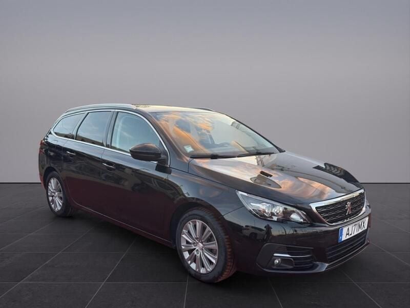 Preto Usado 2021 Peugeot 308 | € 16.700 (Preço justo) - Imagem 1/4