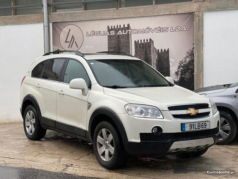Branco Usado 2010 Chevrolet Captiva SUV | € 8.980 (Preço justo) - Imagem 1/3