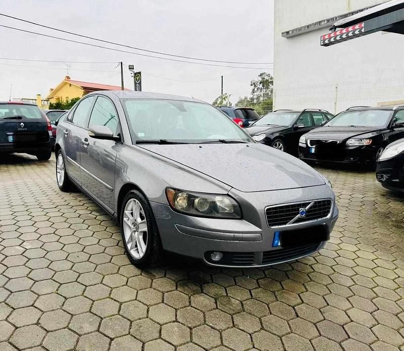 Usado Volvo S40 136 HP (100 kW) 2007 Antracite Sedan