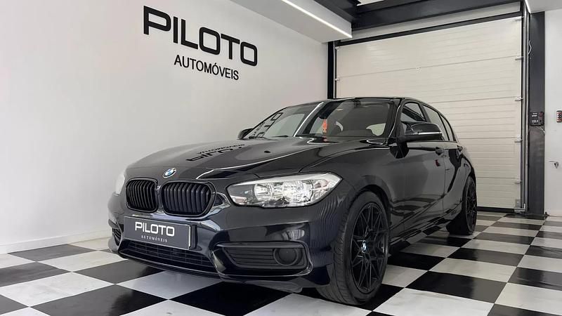 Preto Usado 2015 BMW 116 Efficient Dynamics Citadino | € 12.990 (Preço elevado) - Imagem 1/4