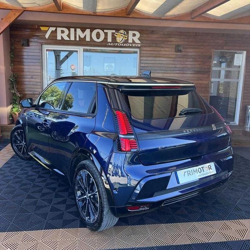 Usado Renault R5 110 kW (150 HP) 2025 Azul Citadino