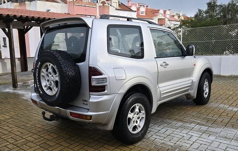 Usado Mitsubishi Pajero 165 HP (121 kW) 2000 SUV