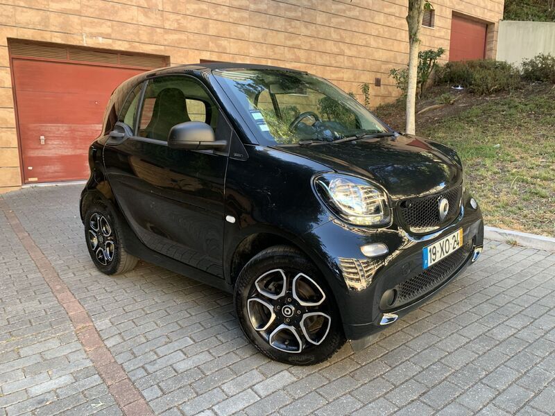 Preto Usado 2019 Smart ForTwo Coupé Coupé | € 12.900 (Preço elevado) - Imagem 1/4