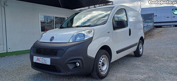 Branco Usado 2020 Fiat Fiorino Monovolume | € 9.990 (Preço justo) - Imagem 1/1