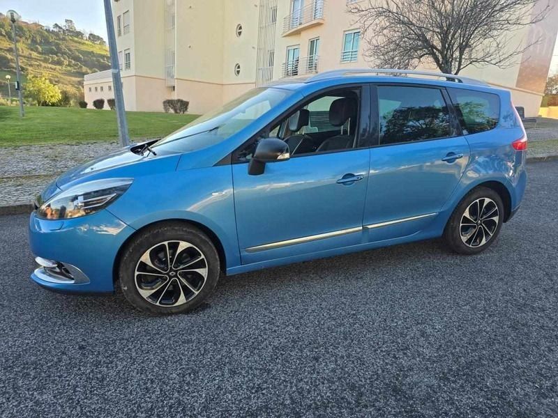 Azul Usado 2014 Renault Scénic III Monovolume | € 11.380 (Preço elevado) - Imagem 1/4