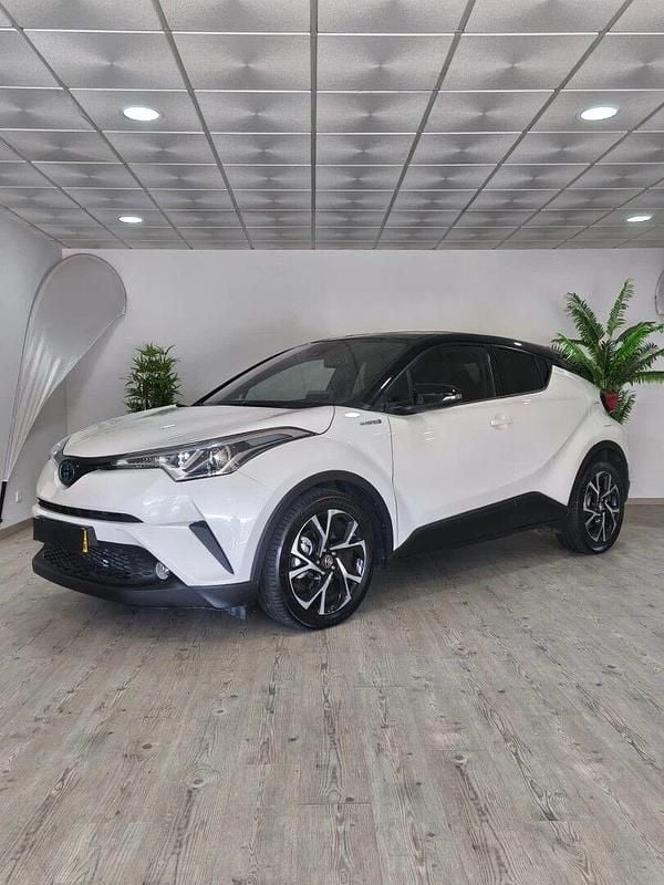 Branco Usado 2018 Toyota C-HR Luxury SUV | € 22.250 (Preço justo) - Imagem 1/4