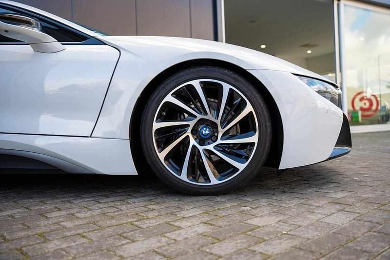 Usado BMW i8 362 HP (266 kW) 2017 Branco Coupé