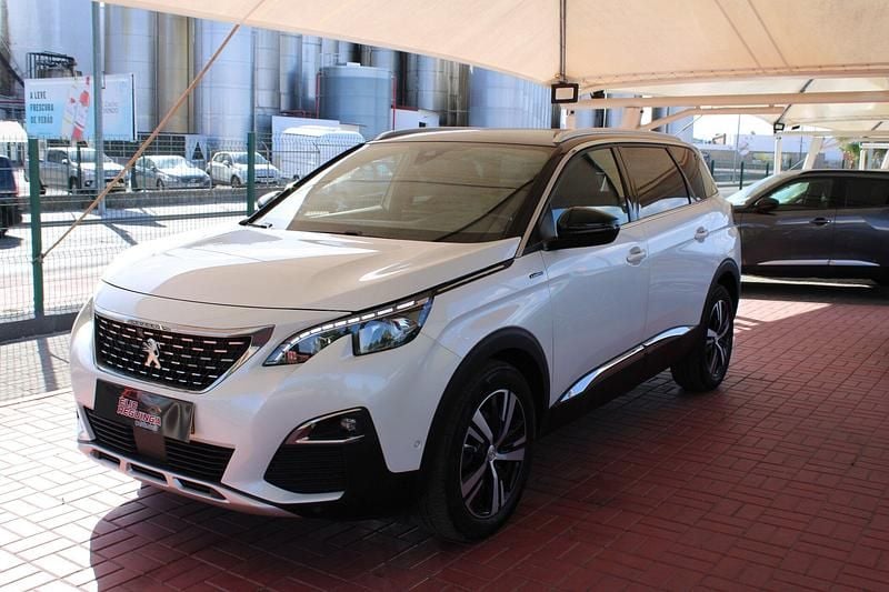 Branco Usado 2019 Peugeot 5008 GT-line Monovolume | € 18.900 (Preço justo) - Imagem 1/4