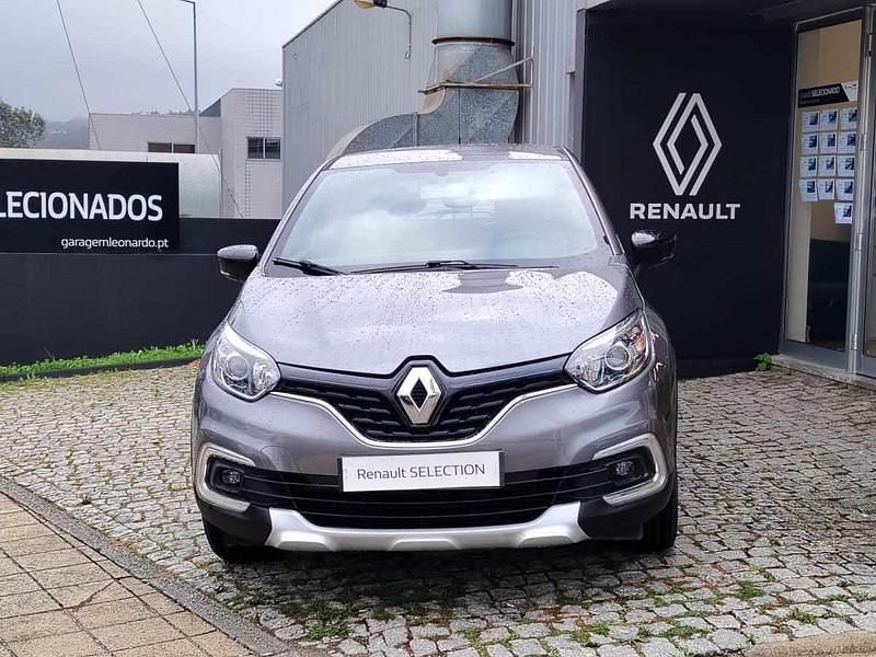 Usado Renault Captur 90 HP (66 kW) 2017 Cinzento SUV