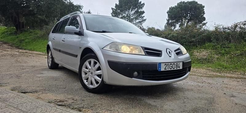 Usado Renault Mégane III 105 HP (77 kW) 2008 Cinzento Carrinha