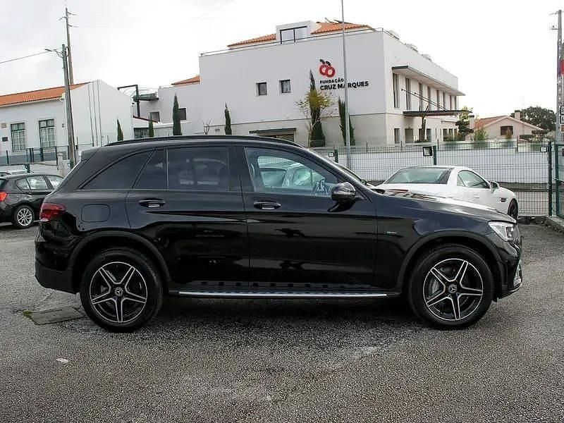 Usado Mercedes GLC300 AMG line 320 HP (235 kW) 2020 Preto