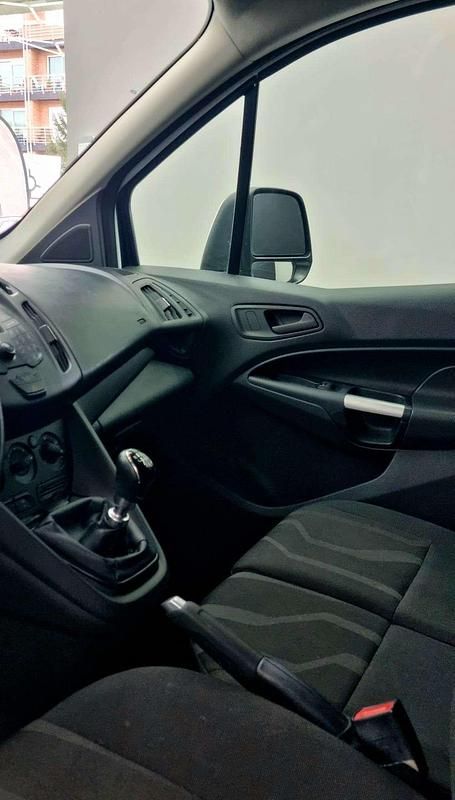 Usado Ford Transit Connect 115 HP (84 kW) 2015 Branco Monovolume