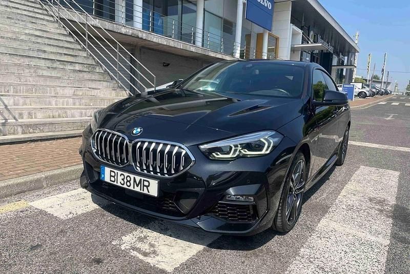 Preto Usado 2024 BMW 216 Advantage Coupé | € 34.900 - Imagem 1/4