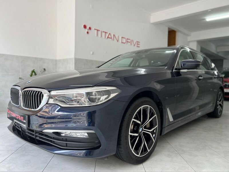 Azul Usado 2018 BMW 530 Sport Line Carrinha | € 35.900 (Preço justo) - Imagem 1/4