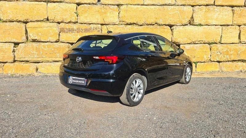 Usado Opel Astra Business Edition 122 HP (89 kW) 2021 Preto Citadino