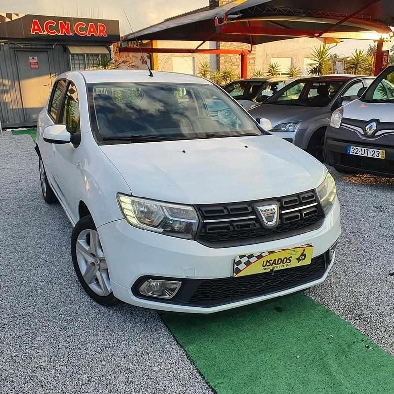 Branco Usado 2017 Dacia Sandero Comfort | € 11.950 (Caro) - Imagem 1/4