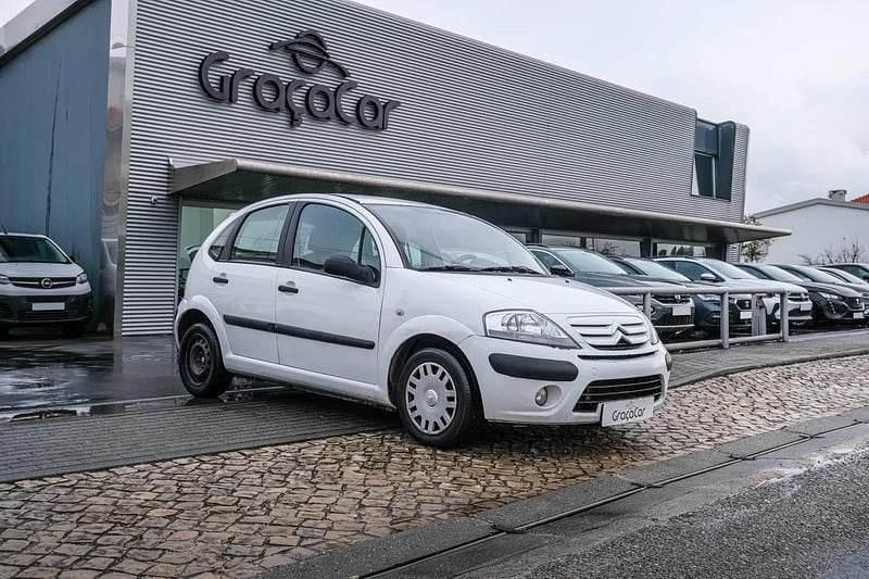 Branco Usado 2006 Citroën C3 Van | € 3.900 - Imagem 1/4