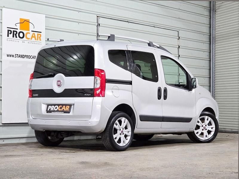 Usado Fiat Fiorino Trekking 95 HP (69 kW) 2014 Cinza Monovolume